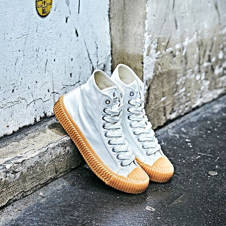 парусиновые туфли Excelsior унисекс с высоким берцем паровой белый/карамельный