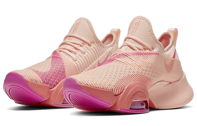 Женские мытые коралловые кроссовки Nike Air Zoom SuperRep