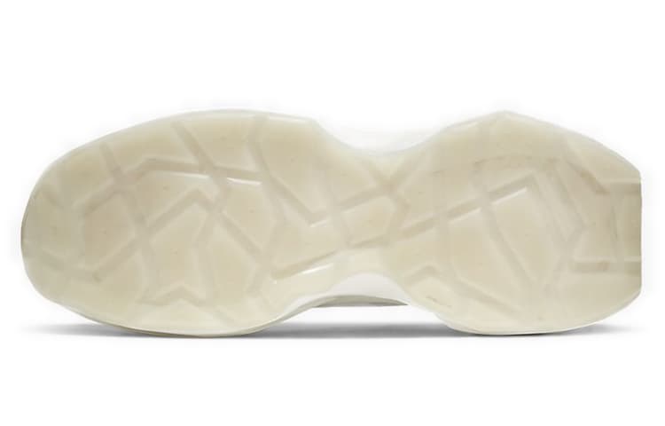 Белые женские кроссовки Nike ZoomX Vista Grind