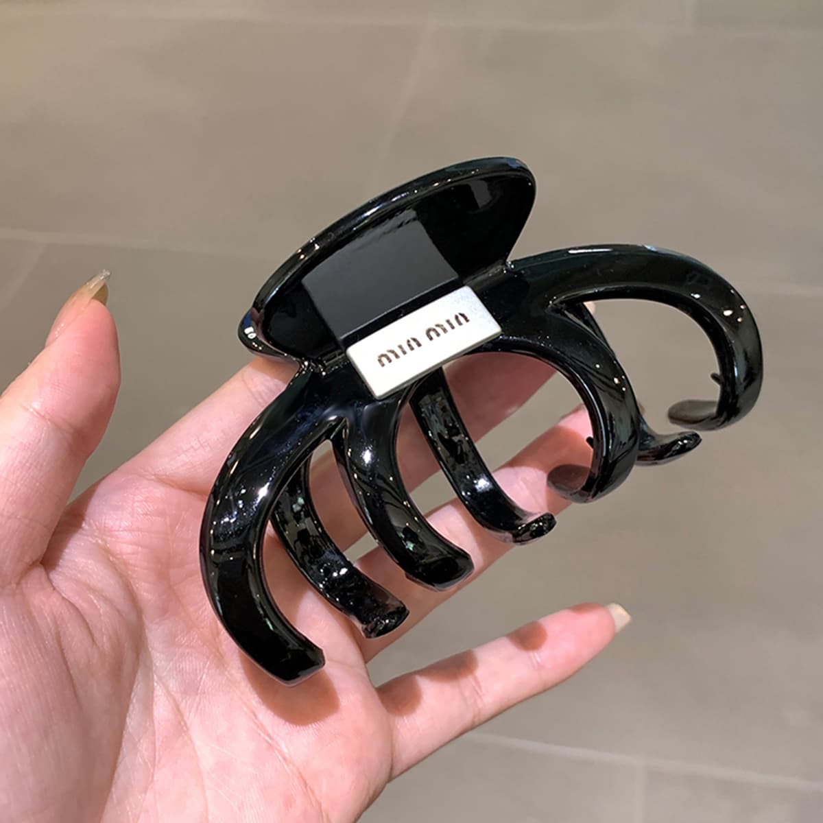 Женские акриловые заколки для волос ZANC, разные цвета