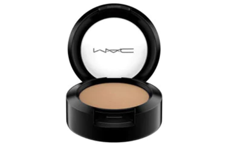 MAC Fashion Focus Монохромные тени для век Легко растушевываемые мерцающие матовые тени 1,5 г