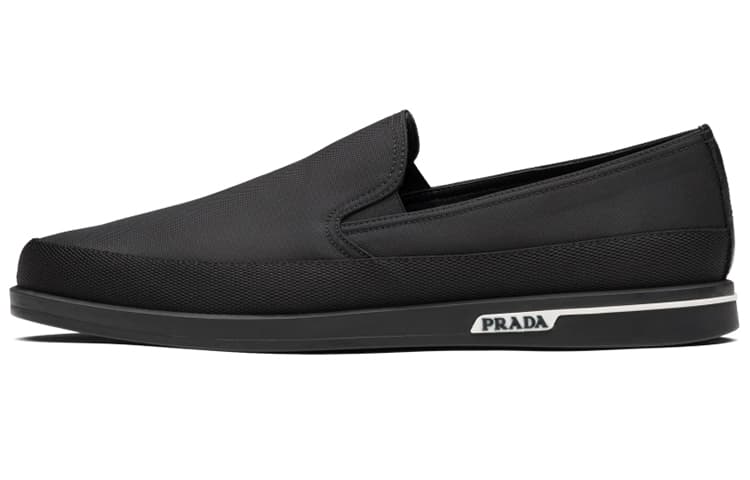 PRADA Low top Stylish Skateboarding Shoes Men's Black