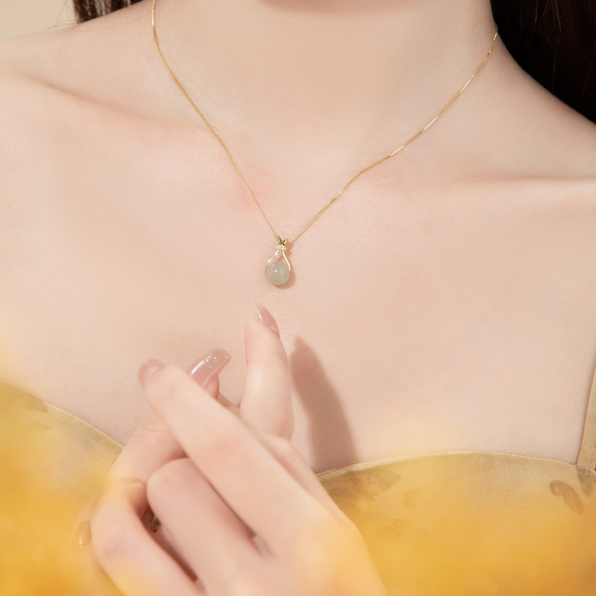 Ожерелья Lao Feng Xiang из зеленого нефрита, женские