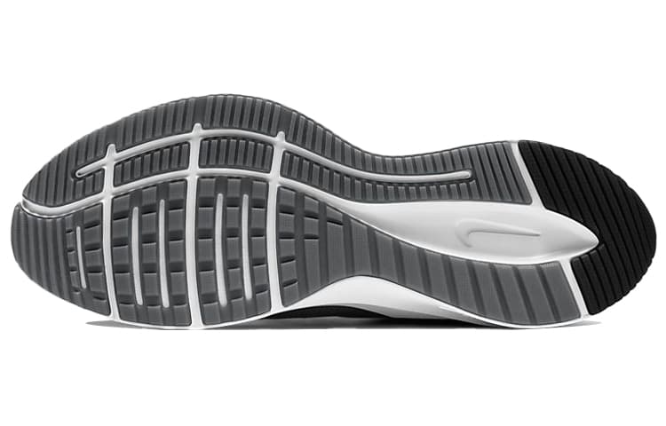 Nike Quest 3 Черный Белый