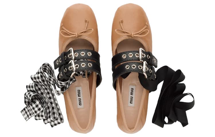 MIU MIU Повседневные одинарные туфли женские телесного цвета