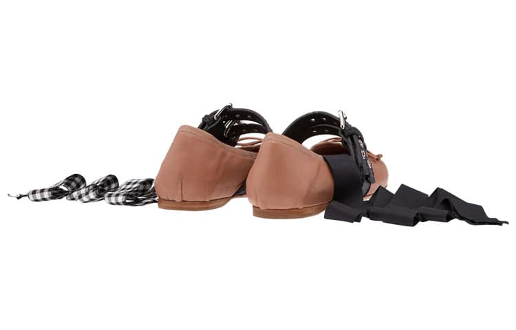 MIU MIU Повседневные одинарные туфли женские телесного цвета