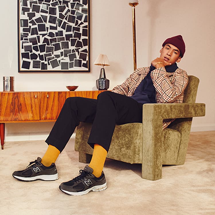 New Balance 2002R Черный Серый