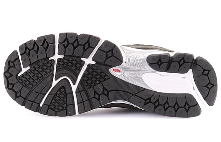 New Balance 2002R Черный Серый