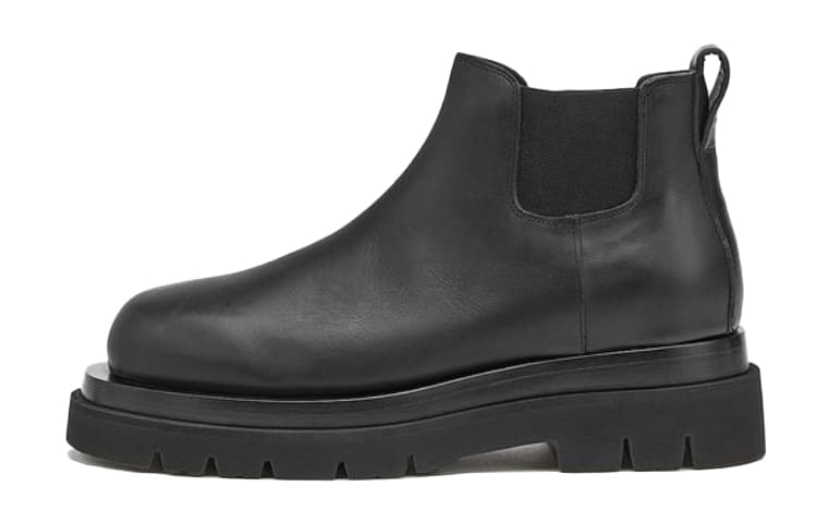 Bottega Veneta Lug Chelsea Ankle Length Chelsea Boots Women's Black