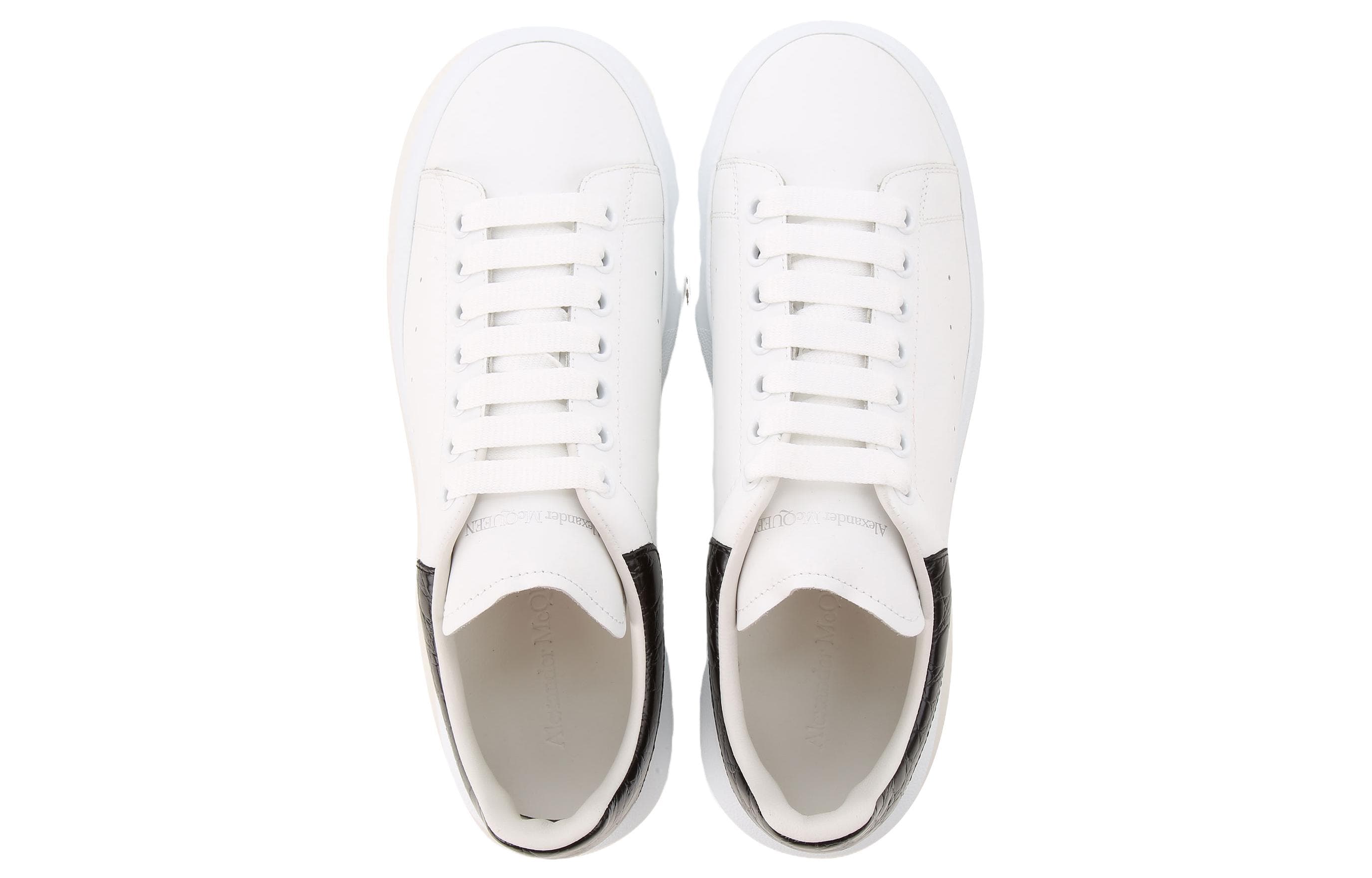 Оверсайз-кроссовки Alexander McQueen «Черный крокодил»