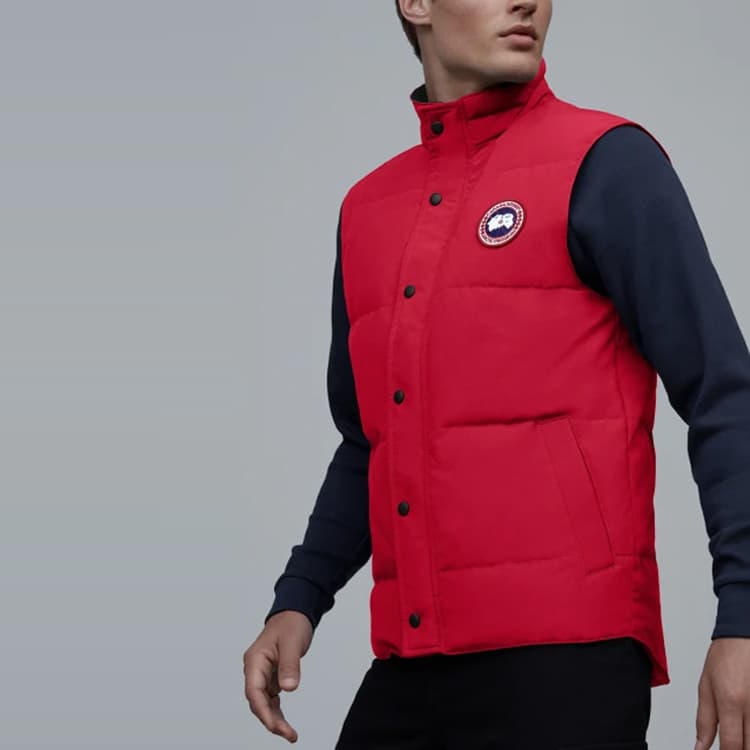Жилет мужской красный Canada Goose Garson Series