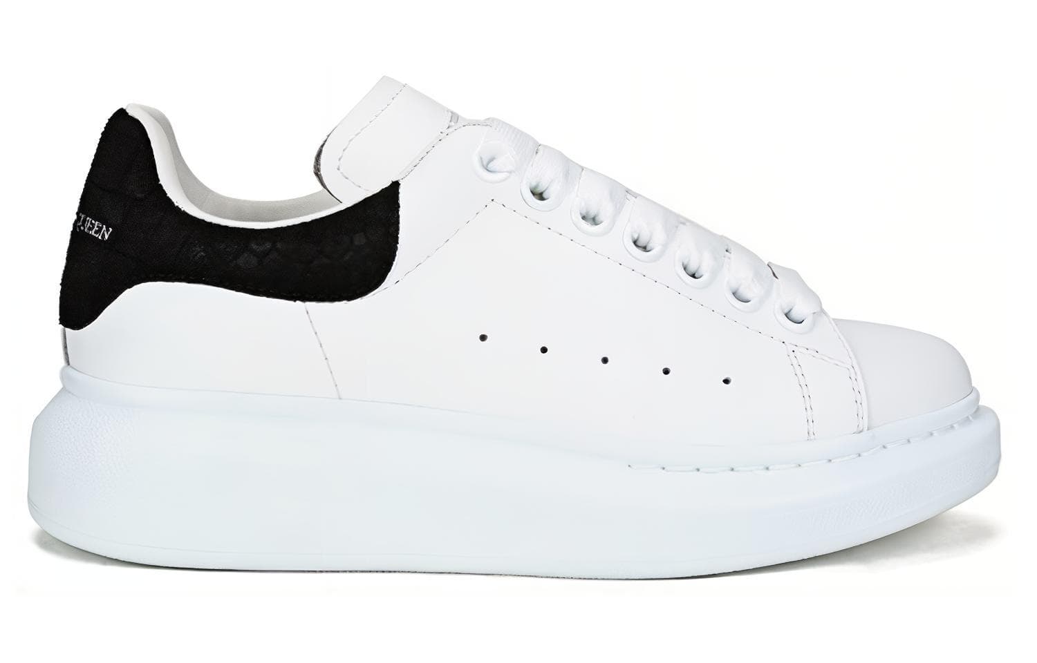 Женские оверсайз-кроссовки Alexander McQueen 'White Black Suede'
