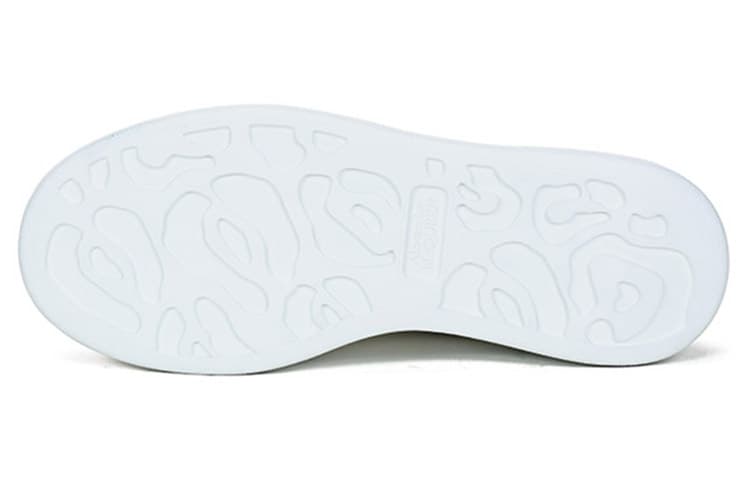 Женские оверсайз-кроссовки Alexander McQueen 'White Black Suede'