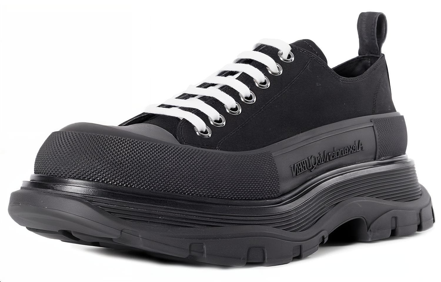 Кроссовки на шнуровке Alexander McQueen Tread Slick 'Triple Black'