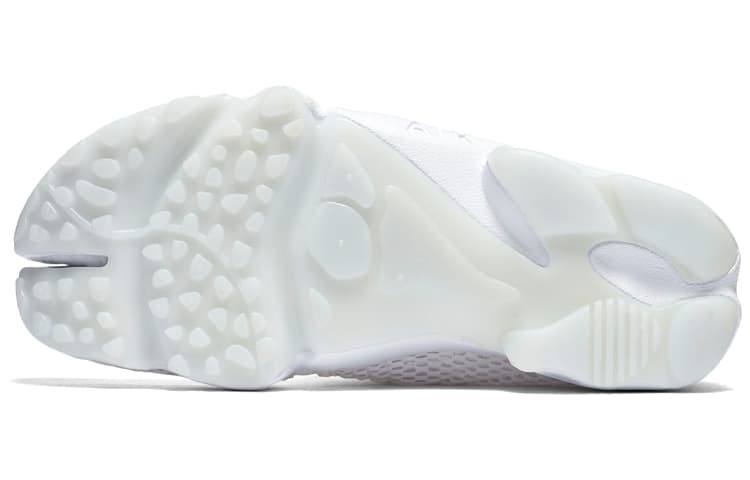 Женские кроссовки Nike Air Rift Breathe Pure Platinum