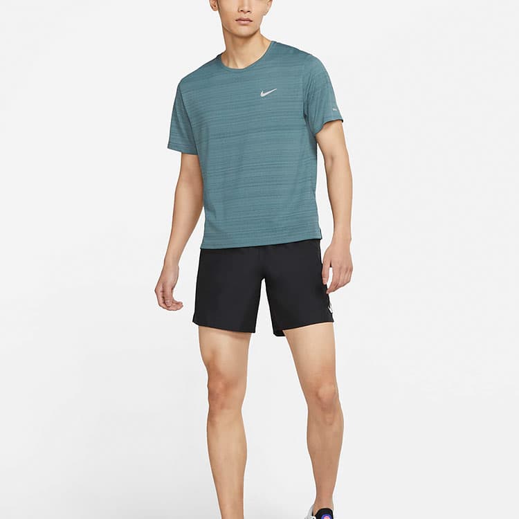 Мужская футболка для бега Nike серо-зеленая