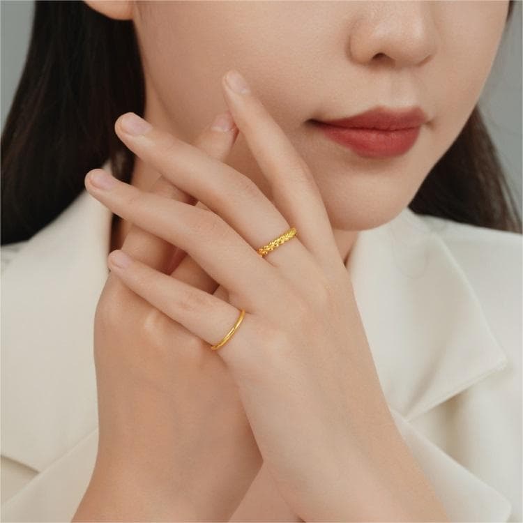 CHOW TAI FOOK Ювелирные изделия Твердое простое кольцо из чистого золота 999 пробы по цене в граммах Золотое кольцо унисекс