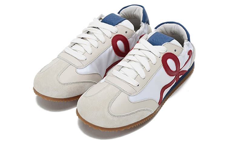 LOEWE Ballet Runner Низкие кроссовки женские белые синие с хвостом