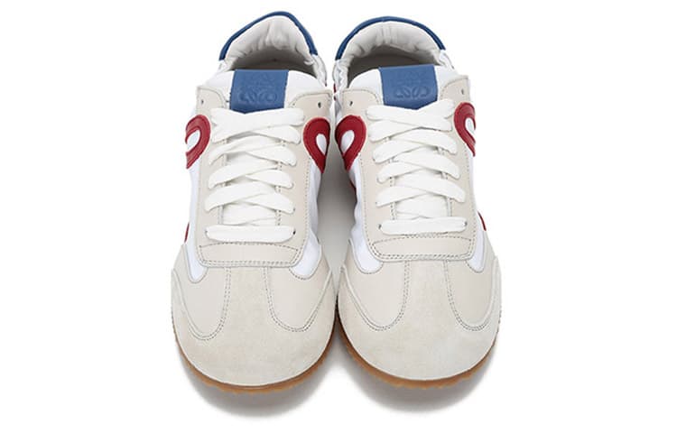 LOEWE Ballet Runner Низкие кроссовки женские белые синие с хвостом