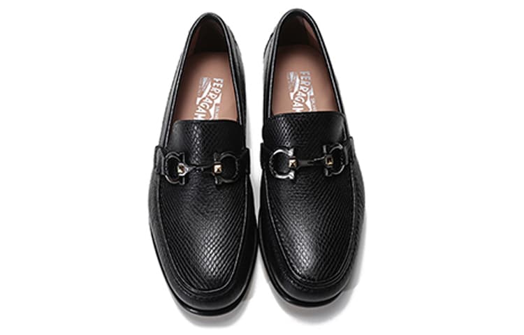 FERRAGAMO Повседневная обувь женская черная