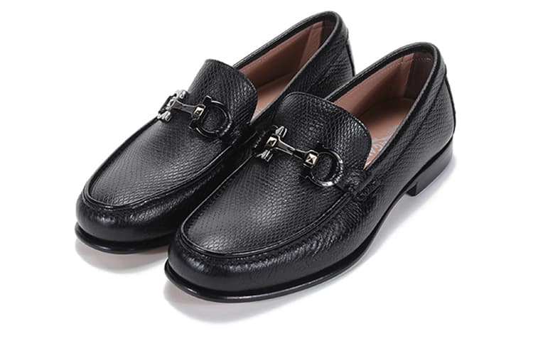 FERRAGAMO Повседневная обувь женская черная