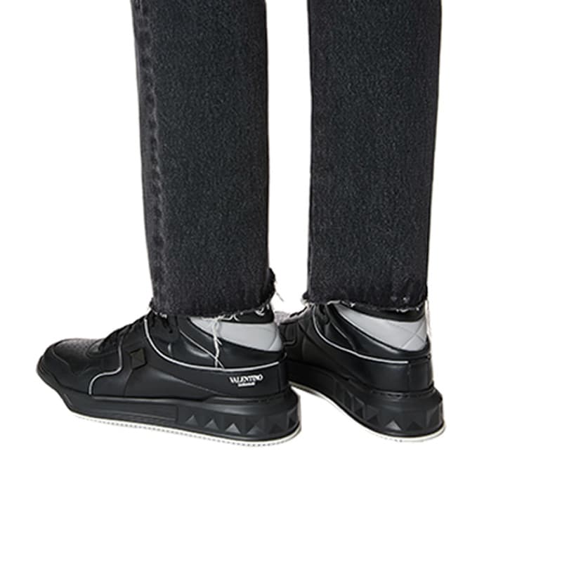 Кроссовки средней длины Valentino Garavani с одной заклепкой