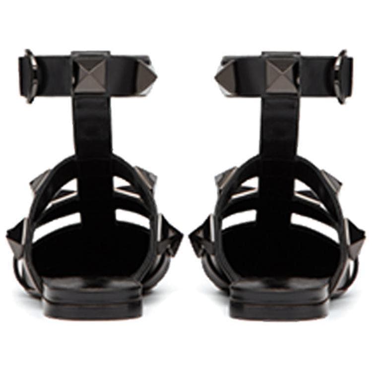 Valentino Garavani Сандалии с римскими заклепками, черные женские