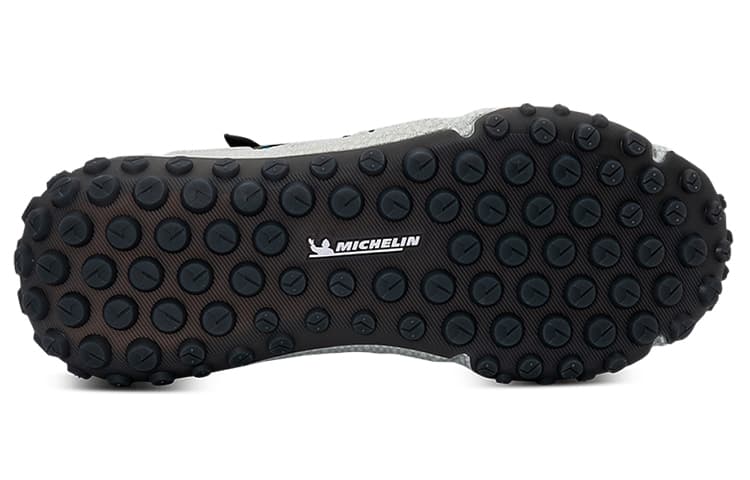 Манжеты Under Armour Hovr Summit Fat Tire, цвет "Marine Od Green"