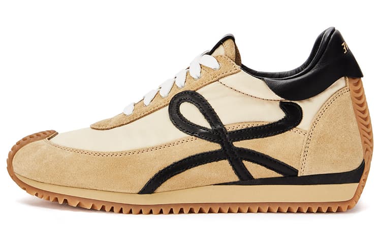 LOEWE Sneakers Beige