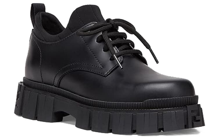 FENDI Повседневная обувь женская черная