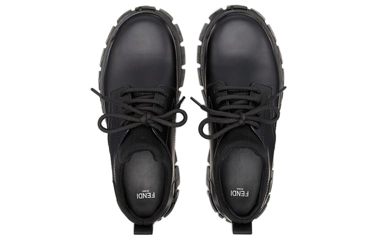 FENDI Повседневная обувь женская черная