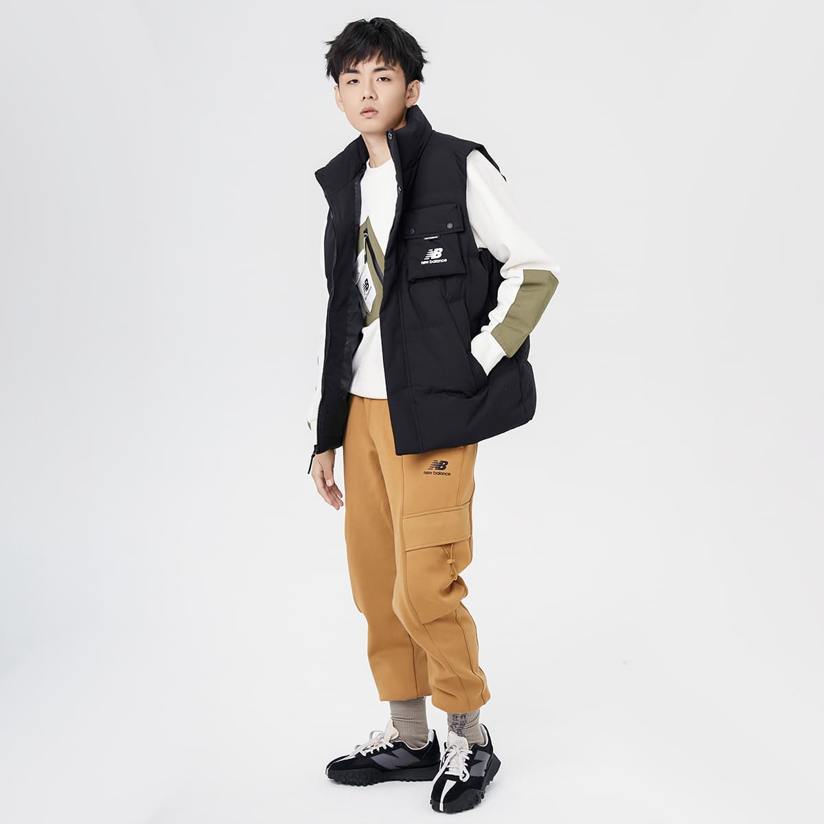 Пуховик New Balance унисекс, черный