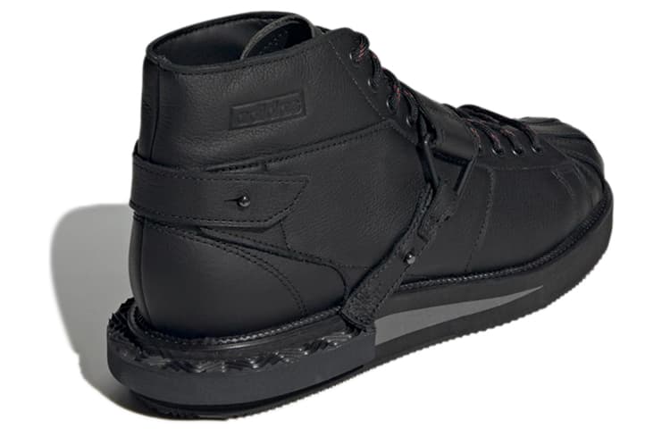 Adidas Superstar Mfx: перезагрузка «черного цвета»