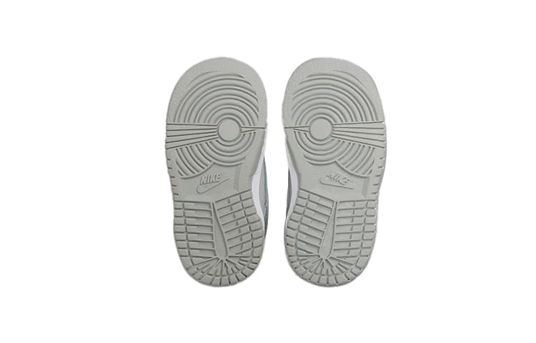 Двухцветные кроссовки Nike Dunk Low серого цвета TD