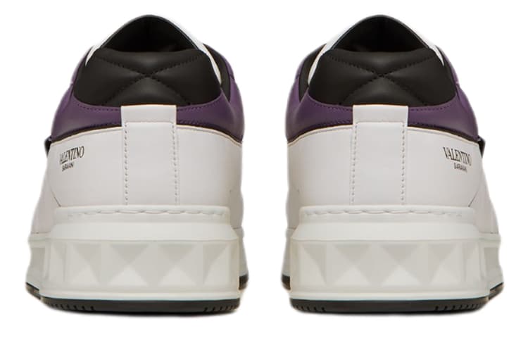 Низкие кеды Valentino Garavani с одной заклепкой