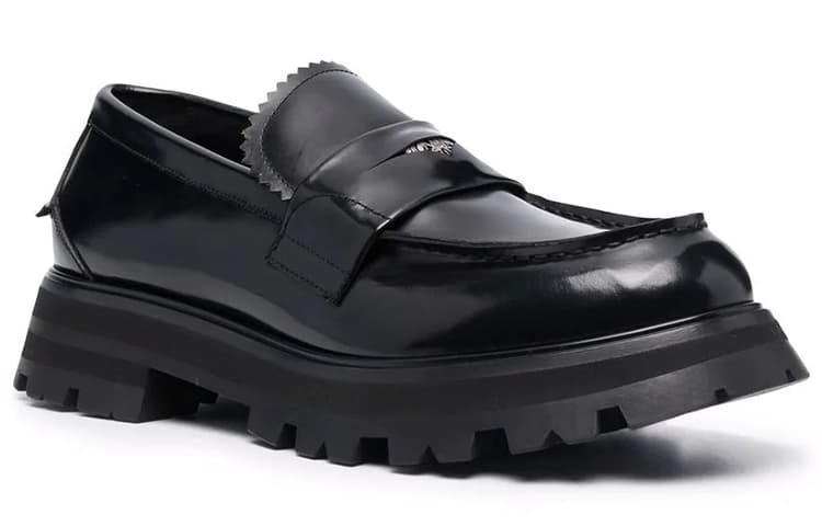 Alexander McQueen лоферы без шнуровки с ребристыми краями