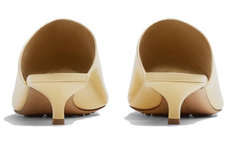 Женские шлепанцы стрейч Bottega Veneta телесного цвета