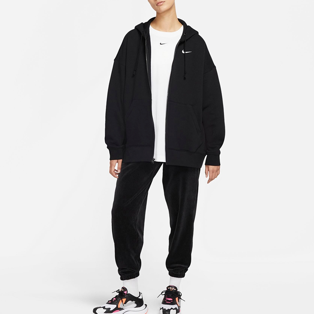 Женская куртка Nike Sportswear черная