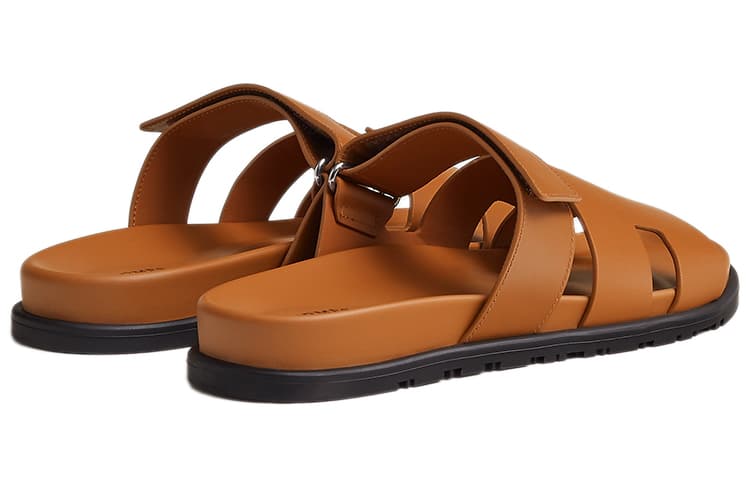 Сандалии HERMES Шипровые из натуральной телячьей кожи M