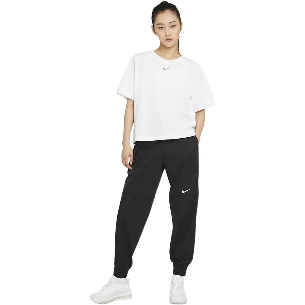 Женские футболки Nike Sportswear Essentials Series, белые