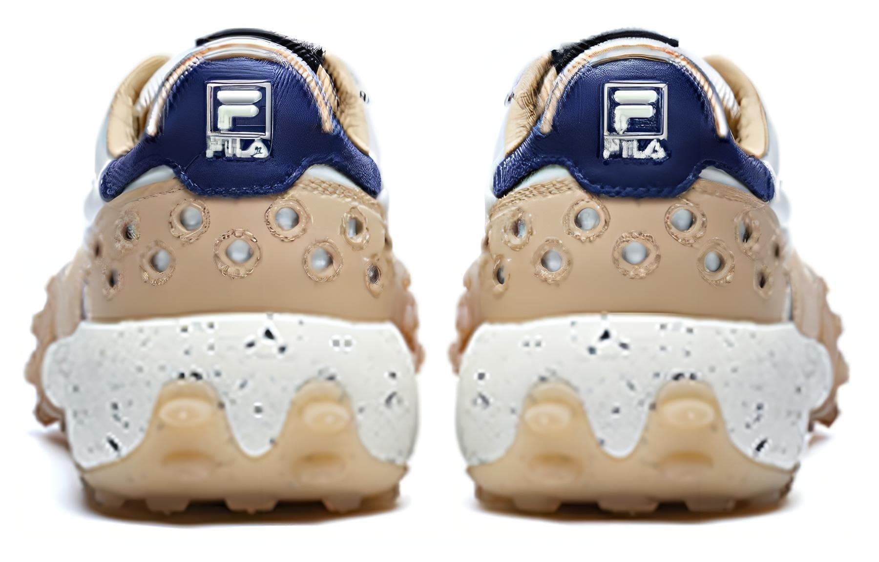 Массивные кроссовки FILA Gara 'Белый Серо-Бежевый'