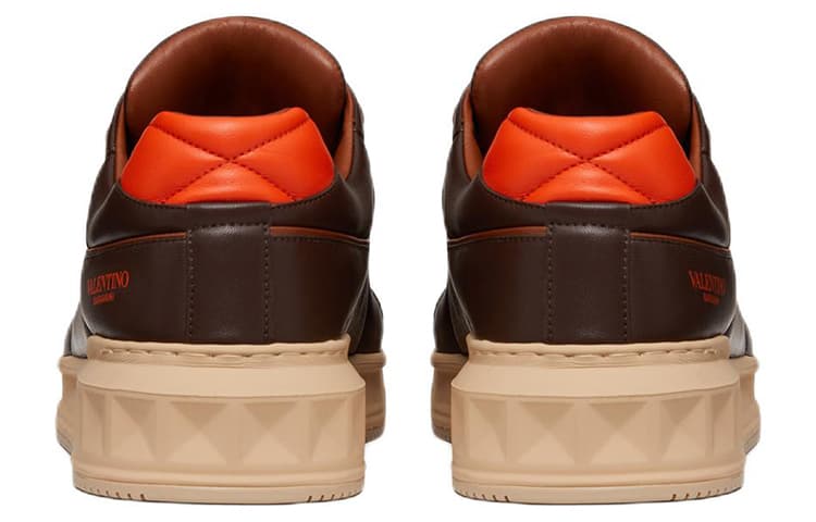 Низкий топ Valentino с одной заклепкой Коричневый Белый