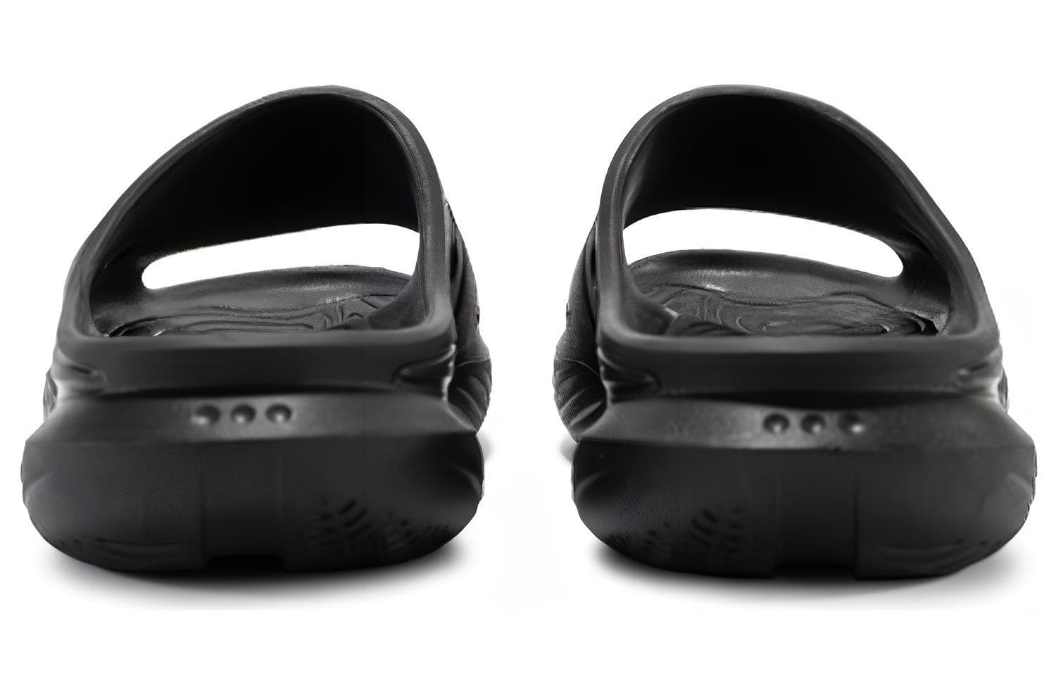 Тапочки-шлепанцы Saucony Cradle Skeleton унисекс, черные