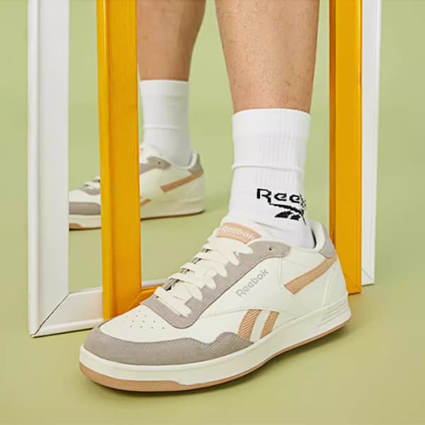 Reebok Royal Techque кремово-бежевый