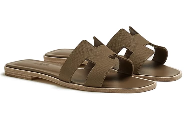 Сандалии HERMES Oran Etoupe из кожи Эпсома