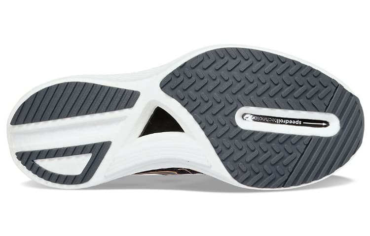 Saucony Endorphin Pro 3 Черный Голдстрак