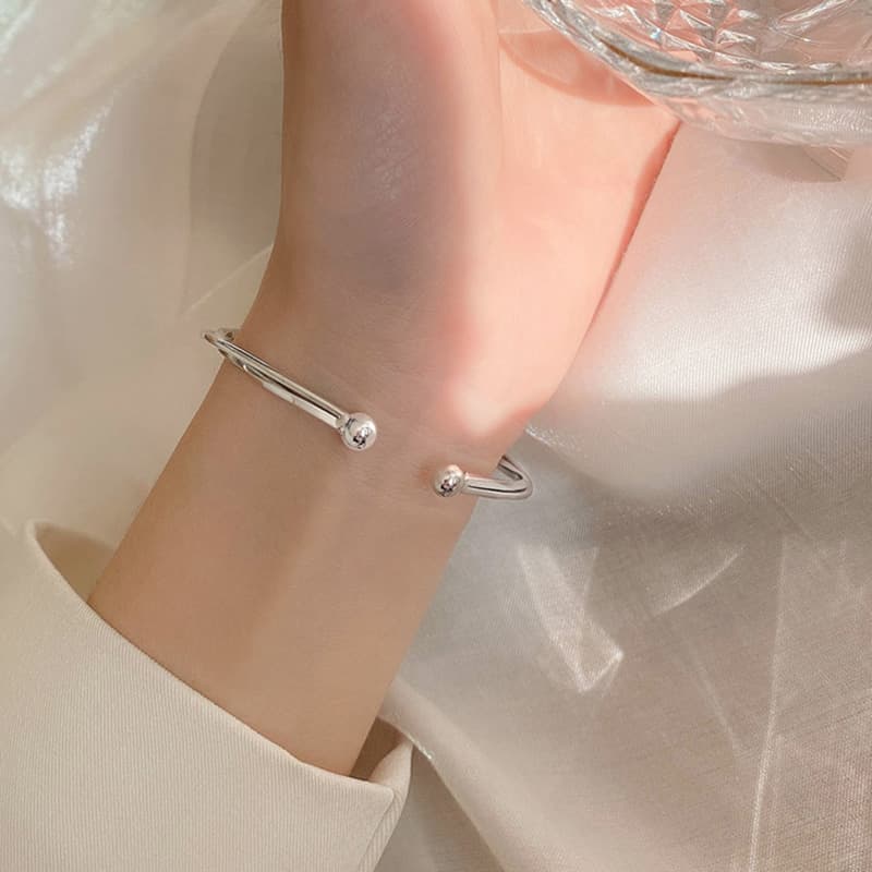 TRUE ME браслеты женские