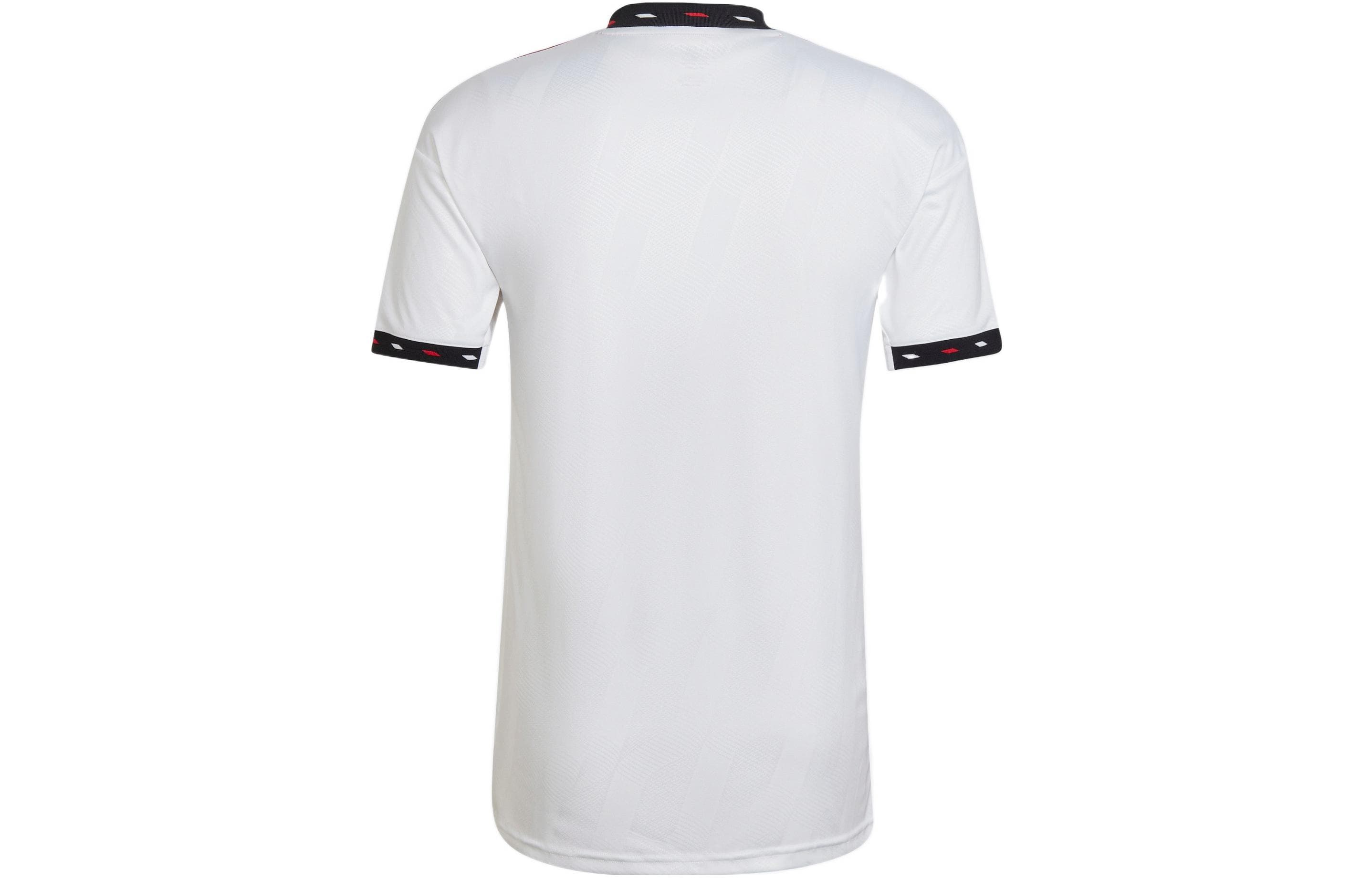 Футбольные майки мужские белые Adidas MANCHESTER UNITED THEATRE OF DREAMS