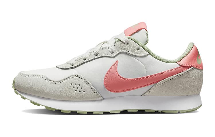 Nike MD Valiant GS 'White Pink Gaze'