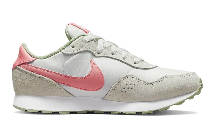 Nike MD Valiant GS «Бело-розовый взгляд»